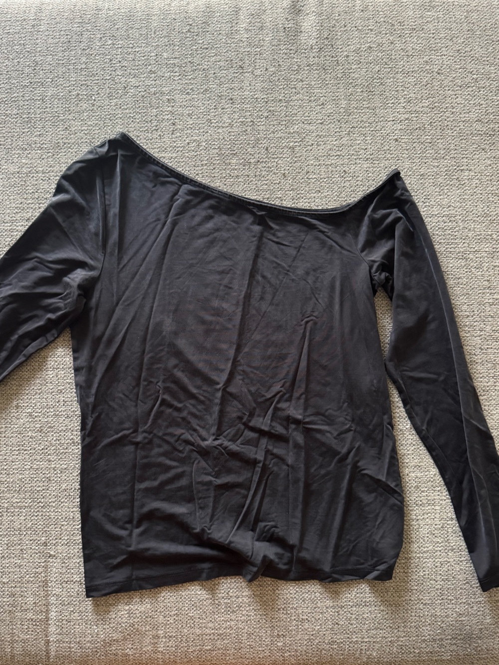 Aritzia Wilfred Long Sleeve Off the shoulder top